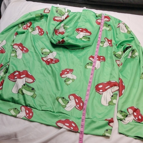 Frog and mushroom women's hoodie size 3X - Picture 9 of 10